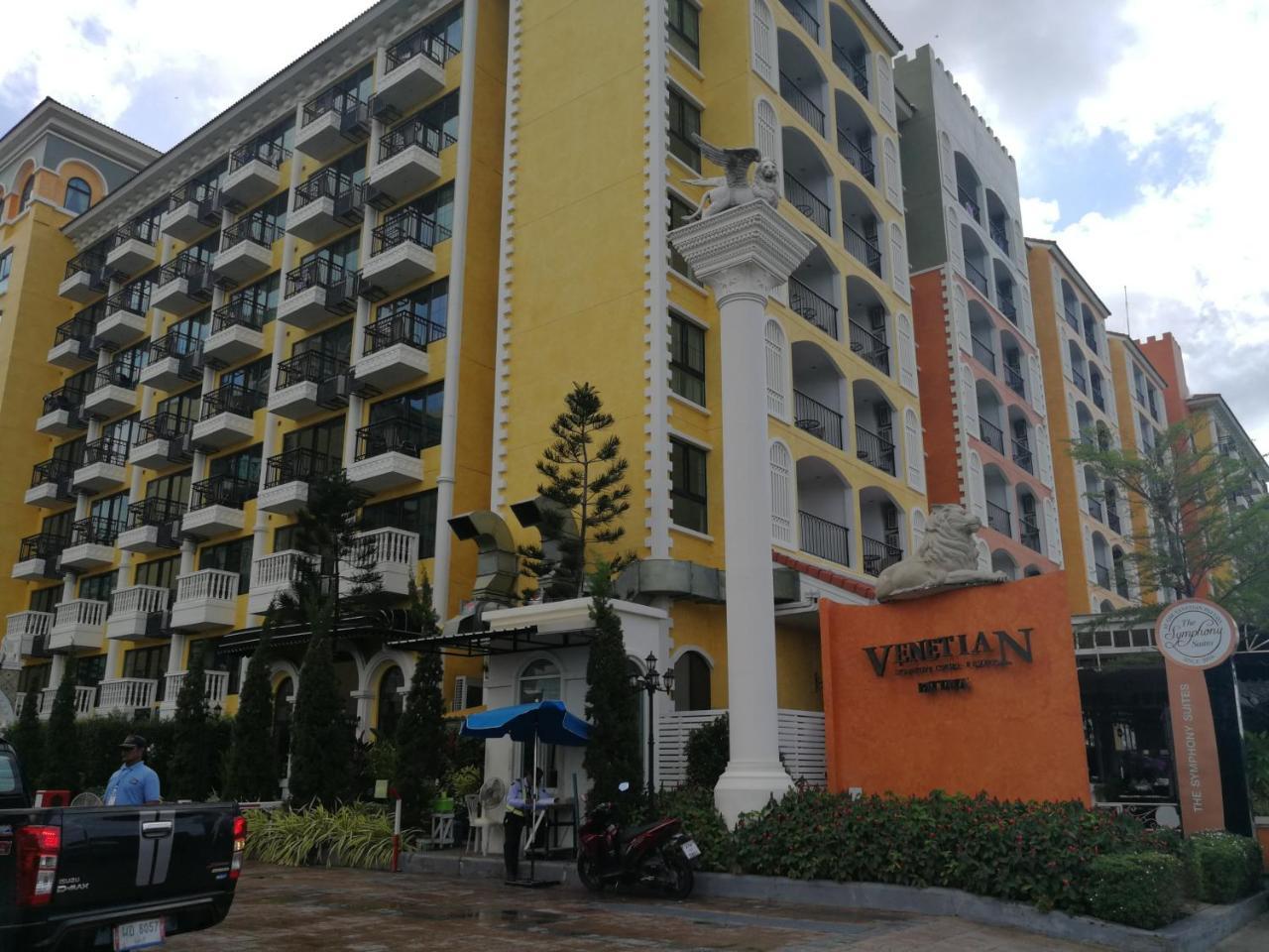 Venetian Poseidon Pool Hotel Haat Jomtien Eksteriør bilde